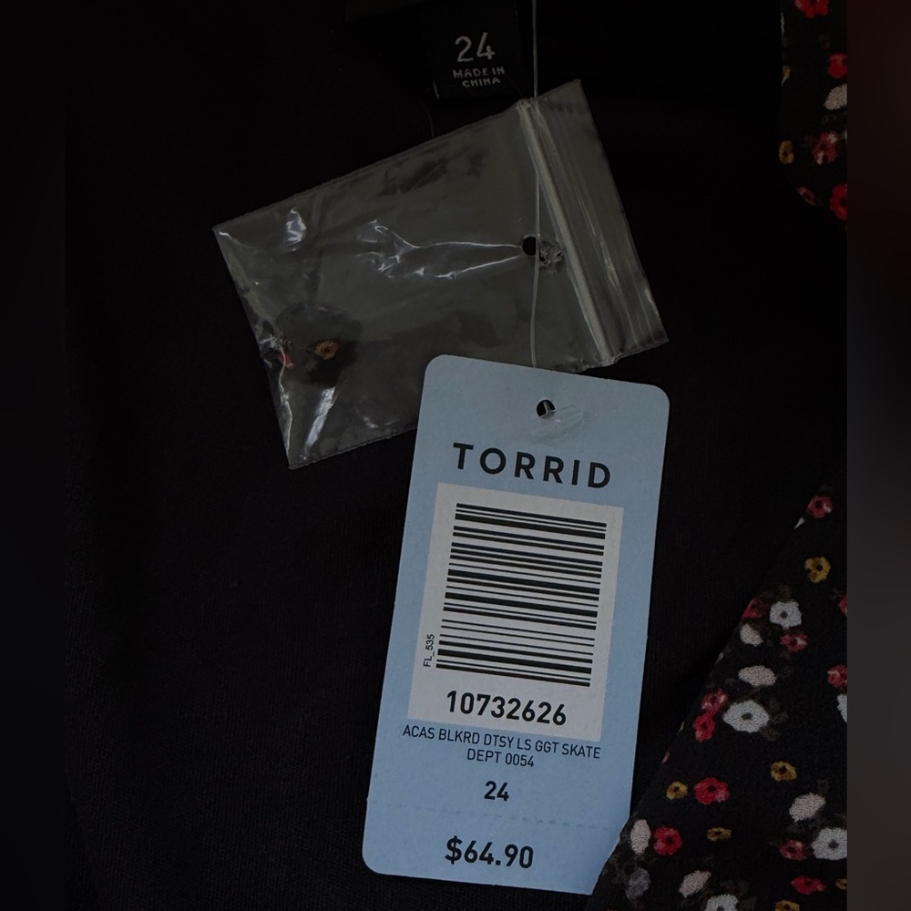 Torrid Georgette Black Floral Size 24 Dress Long Sleeve Deep V Fit Flare NEW - Picture 12 of 14